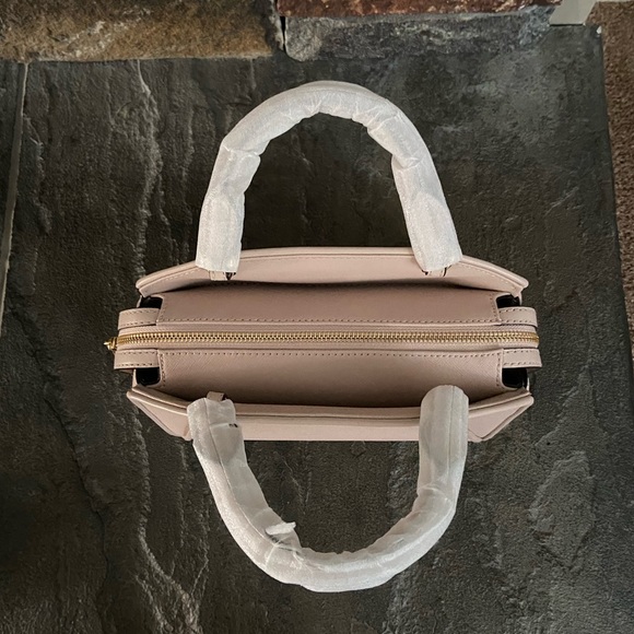 NWT Michael Kors Cleo Small Satchel - Picture 9 of 16